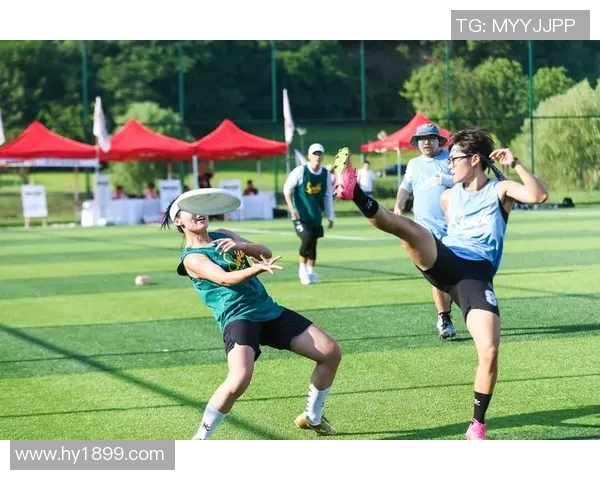 广州飞盘队与杭州飞盘队赛后复盘分析力量对比与战术探讨 广州飞盘队与杭州飞盘队赛后复盘分析力量对比与战术探讨