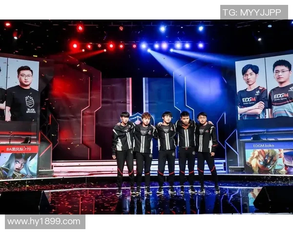 提升心理素质助力成都足球队在赛场上逆风翻盘的策略探讨