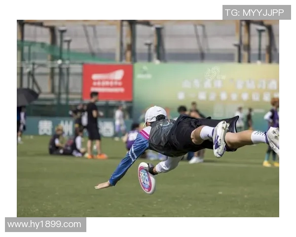 深圳飞盘队与成都飞盘队赛后复盘分析团队配合与战术执行的关键因素 深圳飞盘队与成都飞盘队赛后复盘分析团队配合与战术执行的关键因素