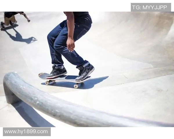 滑板文化的力量:深入成都滑板队的团队精神与协作之道 滑板文化的力量:深入成都滑板队的团队精神与协作之道