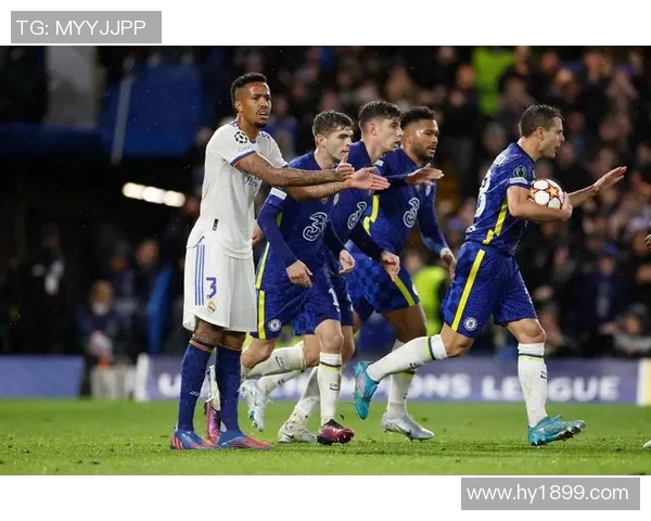 尤文图斯与巴塞罗那对决主场归属分析与历史交锋回顾