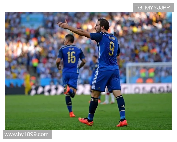 青岛先楚与潍坊足协激战正酣谁能在赛场上笑到最后