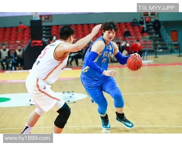 八一男篮与福建男篮激战正酣谁能在赛场上笑到最后 八一男篮与福建男篮激战正酣谁能在赛场上笑到最后