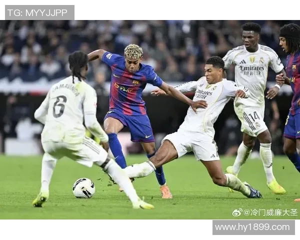 皇马与巴萨巅峰对决再现经典传奇12次交锋回顾与分析