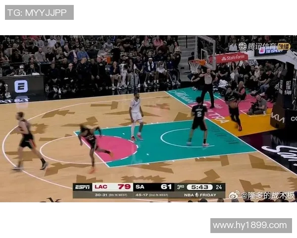 快船与马刺激战回顾12月14日精彩比赛录像分析与亮点总结