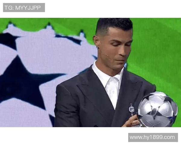 欧冠赛场惊现奇葩事件球迷闯入抢夺C罗球衣引发热议